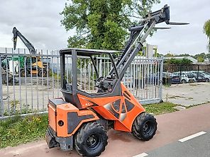 Cast 33 TLS minishovel mini loader giant avant 1400kg Cast 33 TLS minishovel mini loader giant avant 1400kg
