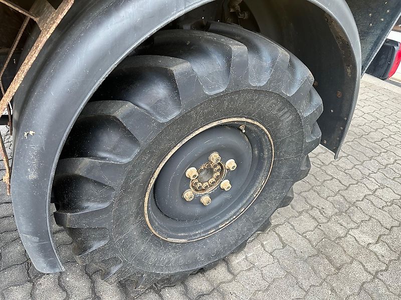 Mercedes-Benz U 4000