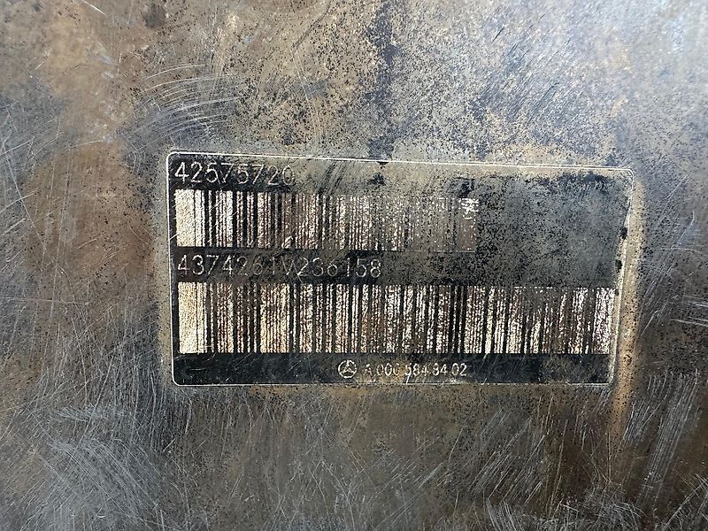 Mercedes-Benz U 4000