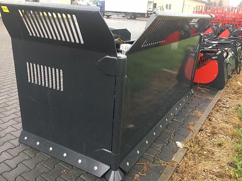 INTER-TECH D&D Landtechnika Maisschild / Siloschild / Siloschiebeschild