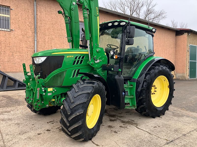John Deere 6135R + FL 643R
