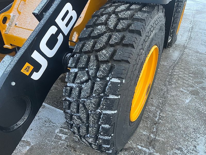JCB 413K / Stage V, Takuu 12kk, 50km/h
