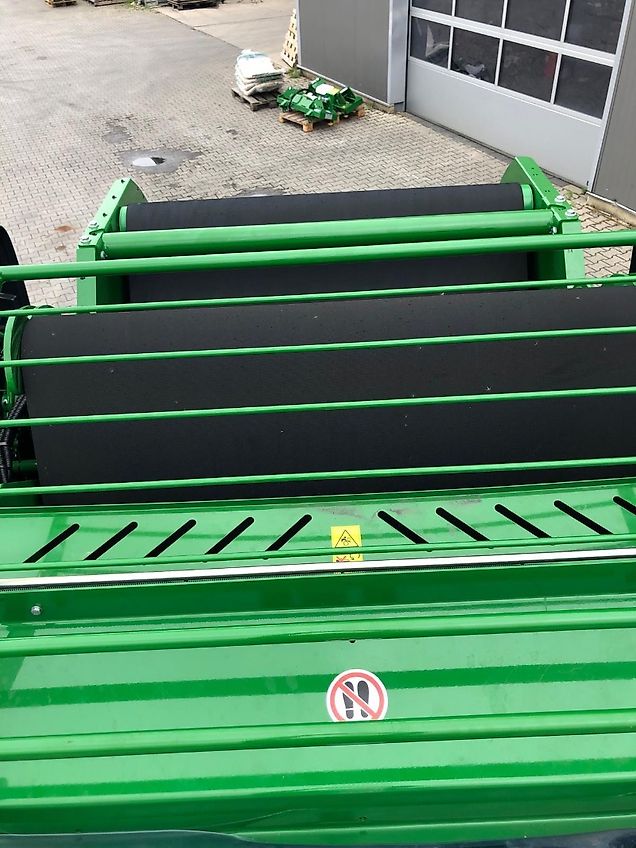 McHale V 6750 Variable Riemenpresse