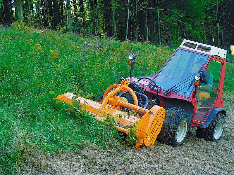 Humus Typ A 180, Typ A 200, Typ A 220 Schlegelmulchgerät für die Großflächenpflege