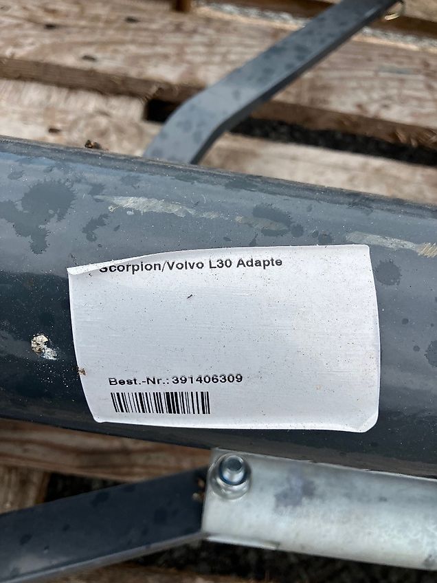 Saphir Adapter Claas Scorpion/Kramer KT zu Volvo L30