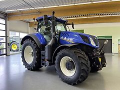 New Holland T7. 275