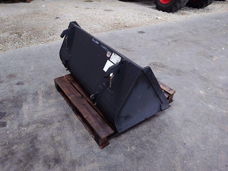 Giant ERDBAUSCHAUFEL 140 CM 420 L