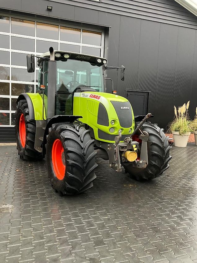 Claas Ares 697atz