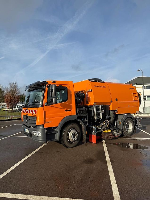 Bucher V65t MaxPowa Atego 1324