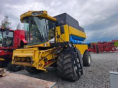 New Holland CS6080