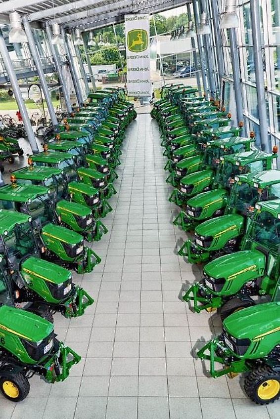 John Deere X380