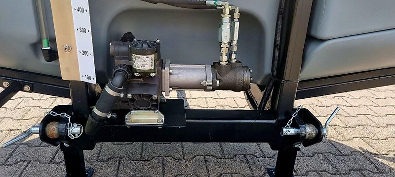 AGRIPP Fronttank ES 15 (Bandspritze / Flüssigdüngung)