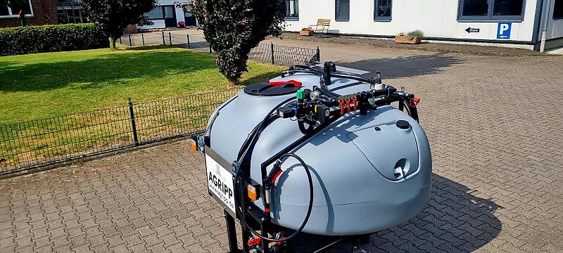 AGRIPP Fronttank ES 15 (Bandspritze / Flüssigdüngung)