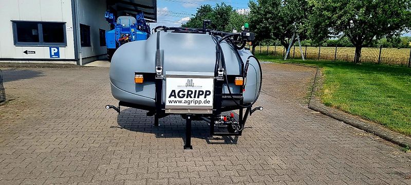 AGRIPP Fronttank ES 15 (Bandspritze / Flüssigdüngung)