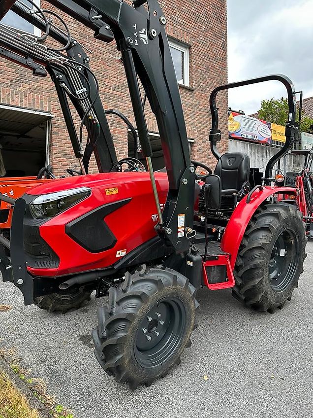 TYM / Branson F50hn Vorführer(ca. 20 h)