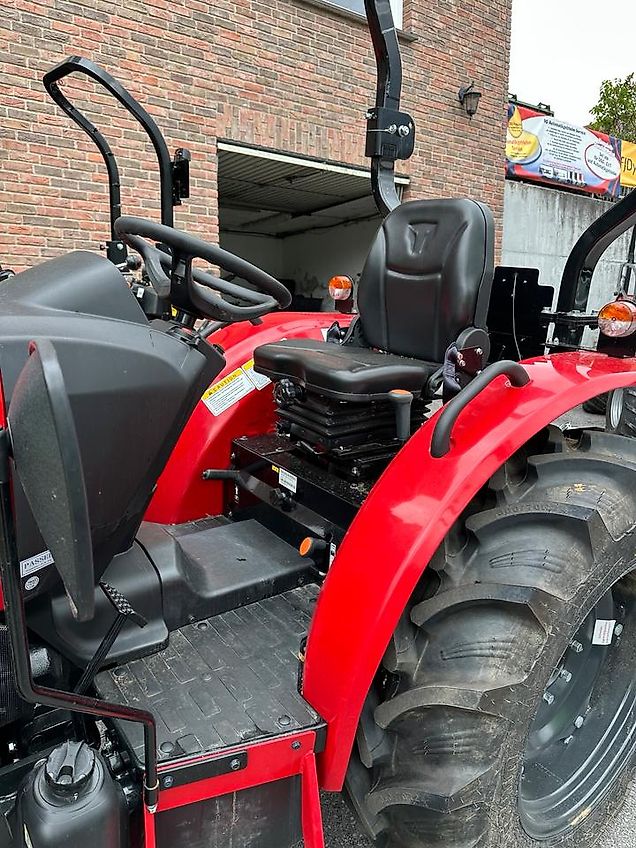 TYM / Branson F50hn Vorführer(ca. 20 h)