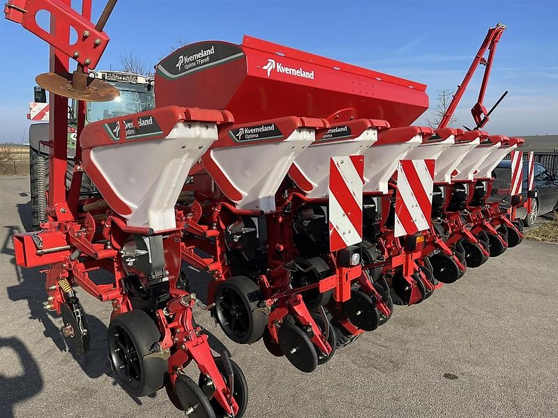 Kverneland Optima TF Profi 2, 8-reihig, mechanischer Antrieb, Düngeeinrichtug, Baujahr 2018, gepflegter Zustand