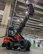 Neomach NOVA X40 Radlader Knicklader Hoflader