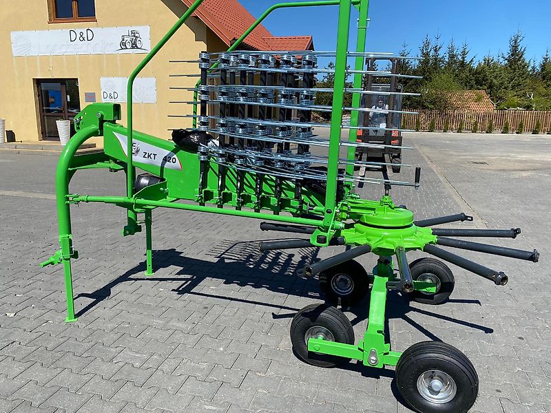 D&D Landtechnika 1 - Kreiselschwader / Schwader / inkl. Transport