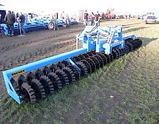 Bremer Maschinenbau Polygonringwalze PG 600 H - das richtige Frontgerät macht den Unterschied Bremer Maschinenbau Polygonringwalze PG 600 H - das richtige Frontgerät macht den Unterschied