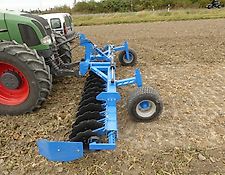 Bremer Frontscheibenegge Discrunner F 600 H - das richtige Frontgerät macht den Unterschied Bremer Frontscheibenegge Discrunner F 600 H - das richtige Frontgerät macht den Unterschied
