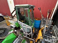 Redskapsbärare Egholm 2100 med redskap