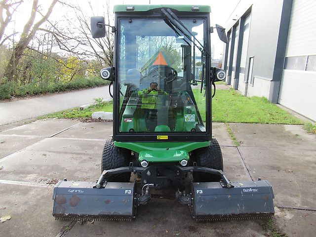 Roberine F3 3-delige klepelmaaier 30KW 4WD 4x4