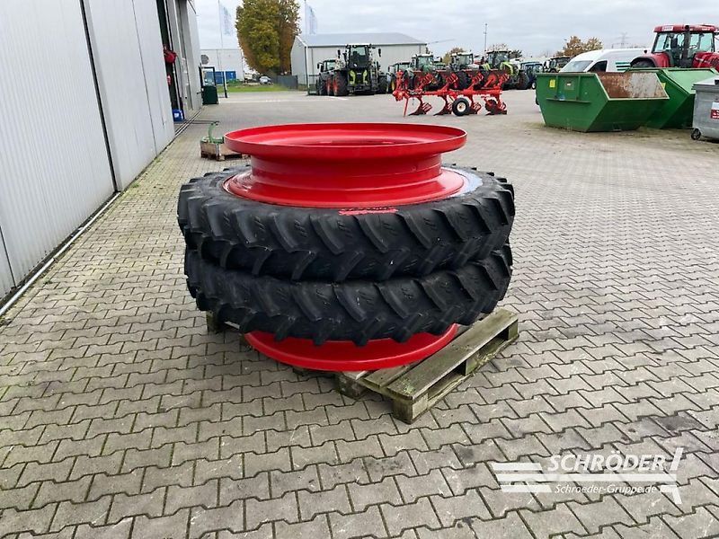 Kleber 300/90 R52 ZWILLINGE / Z.B. FENDT 700 S4