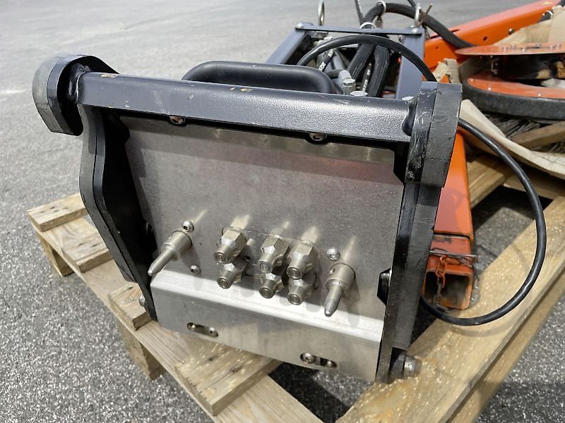 Holder C 65 SINGLE CAB