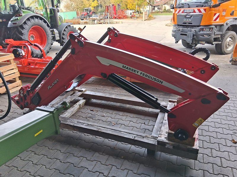Massey Ferguson MF FL.4121
