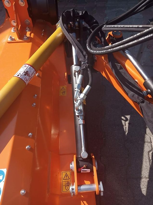 TALEX BÖSCHUNGSMULCHER LEOPARD RB 1,4 Schlegelmulcher