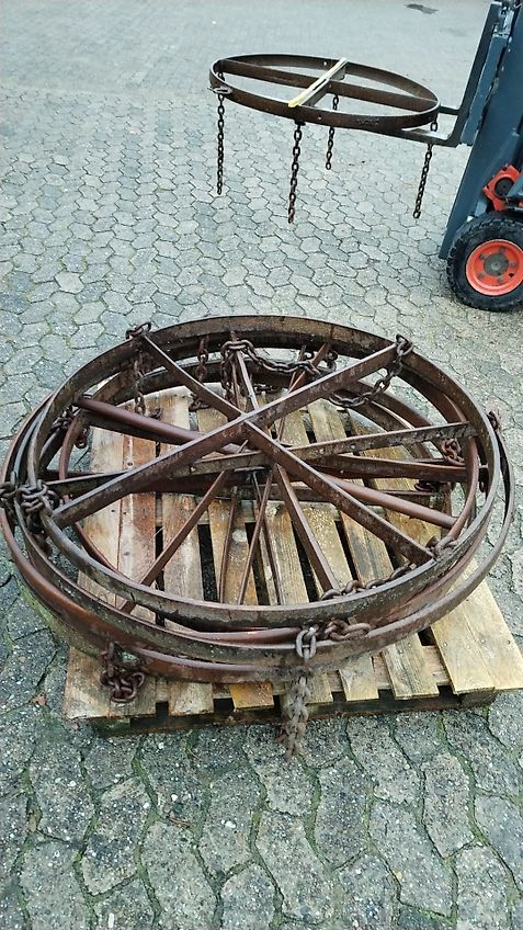 Hatzenbichler Eisenring 112cm Durchmesser 6 cm höhe ideal auch als Adventskranz oder Grundgestell mit Eisenkreuz Gewicht ca 40kg ideal als ersatz für Gliederschleppe
