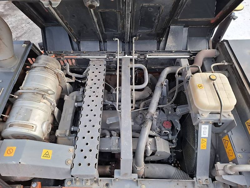 Hitachi ZX 300 LC-6 / Pyörittäjä, Rasvari, Kauha