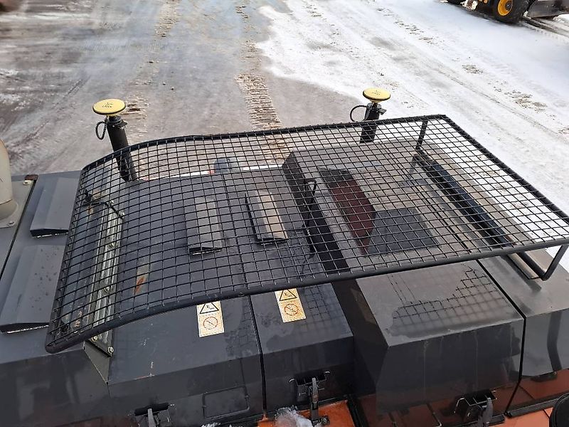 Hitachi ZX 300 LC-6 / Pyörittäjä, Rasvari, Kauha