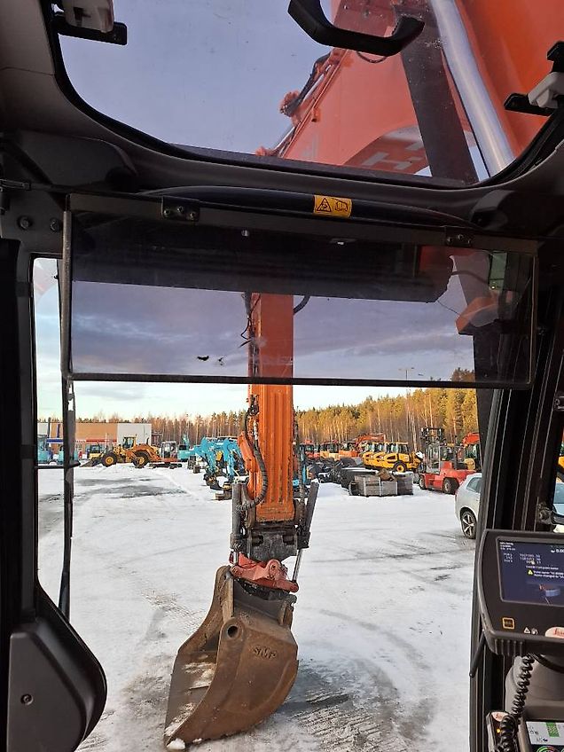 Hitachi ZX 300 LC-6 / Pyörittäjä, Rasvari, Kauha