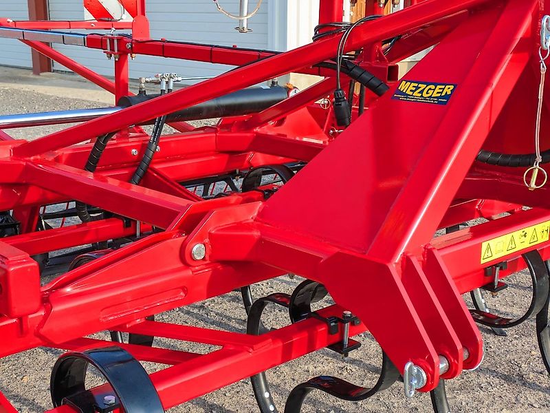 POM Meteor II Leichtgrubber 6 m, Flachgrubber, Federzinkengrubber