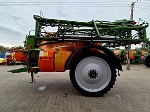 Amazone Opryskiwacz Amazone UX 4200 30m 2009r Amatron+ GPS Switch Skrętne koła DC Amazone Opryskiwacz Amazone UX 4200 30m 2009r Amatron+ GPS Switch Skrętne koła DC