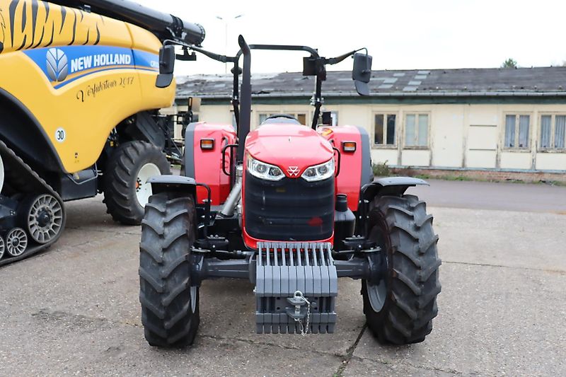 Massey Ferguson 4708 M Plattform Essential