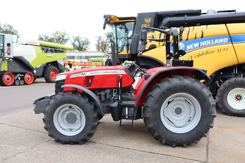 Massey Ferguson 4708 M Plattform Essential