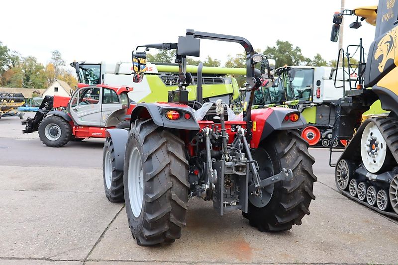 Massey Ferguson 4708 M Plattform Essential
