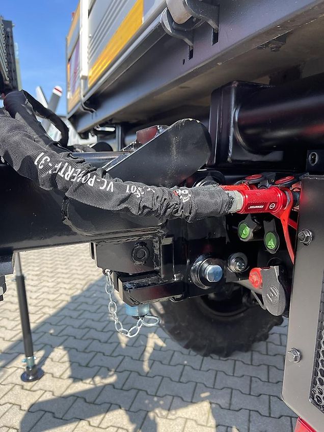 Mercedes-Benz Unimog U318 mit Ladekran aus Ez.2014, 1a Zustand , Leasing-Finanzierung mgl.