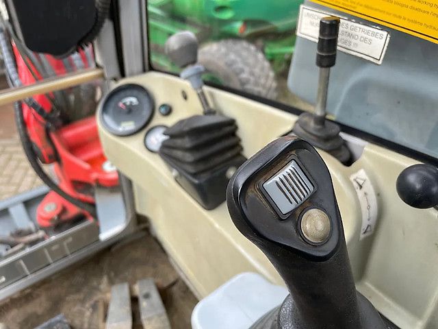 Neuson 6503 WD Bandenkraan