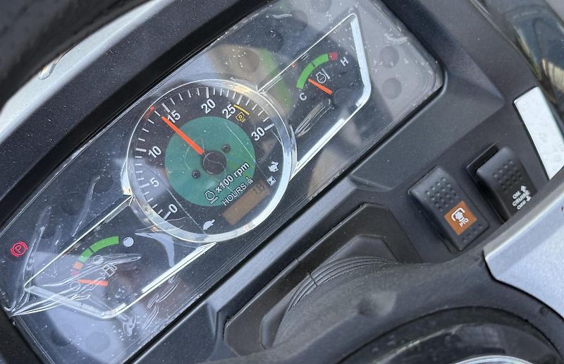 Solis 26 HST Rops Panther