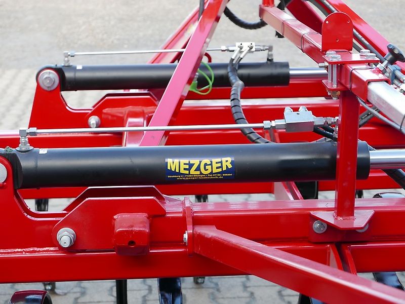 POM Meteor II 6 m Leichtgrubber (Flachgrubber, Federzinkengrubber)