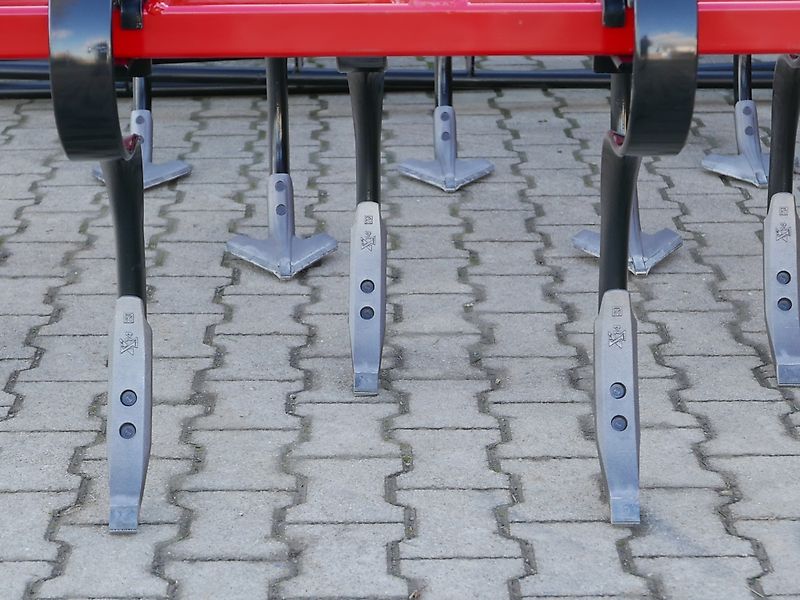 POM Meteor II 6 m Leichtgrubber (Flachgrubber, Federzinkengrubber)