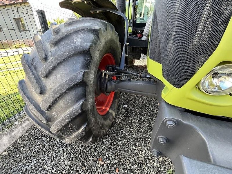 Claas ARION 650