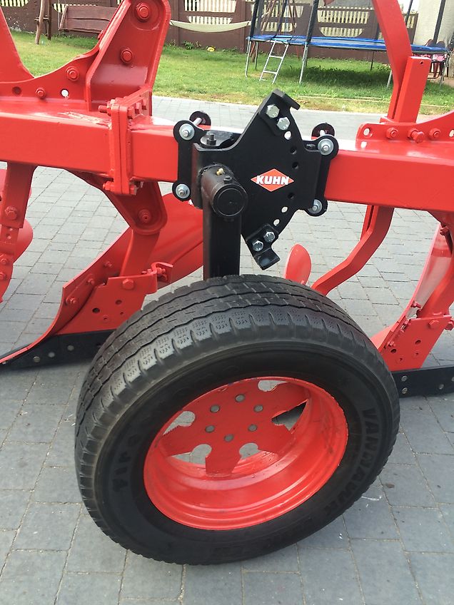 Rolland Pflugteile KUHN Schar Streichblech Stützrad Anlage
