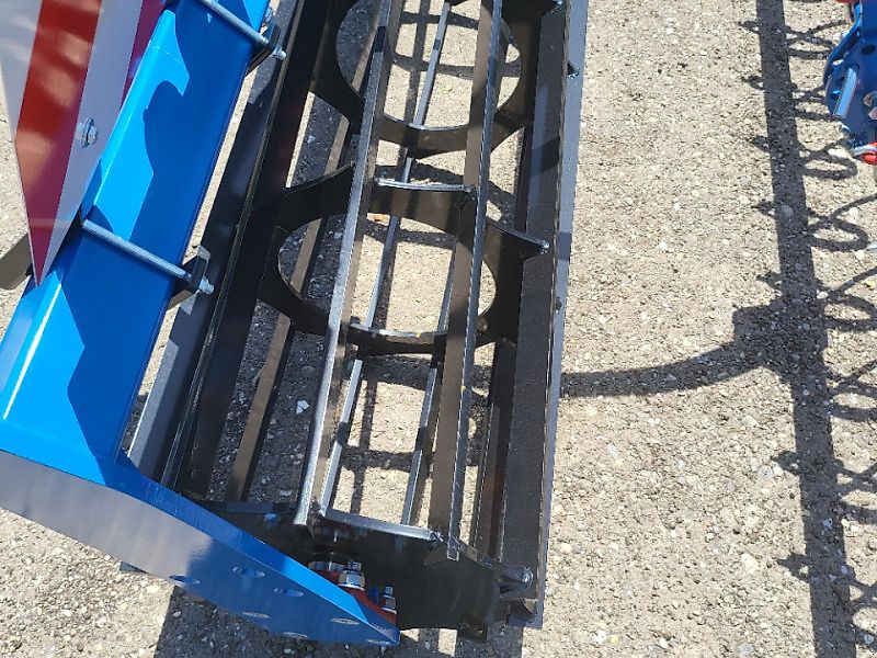 Agripol Leichtgrubber KOBALT 300 T Federzinkenegge mit Striegel