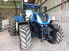 New Holland t7.230