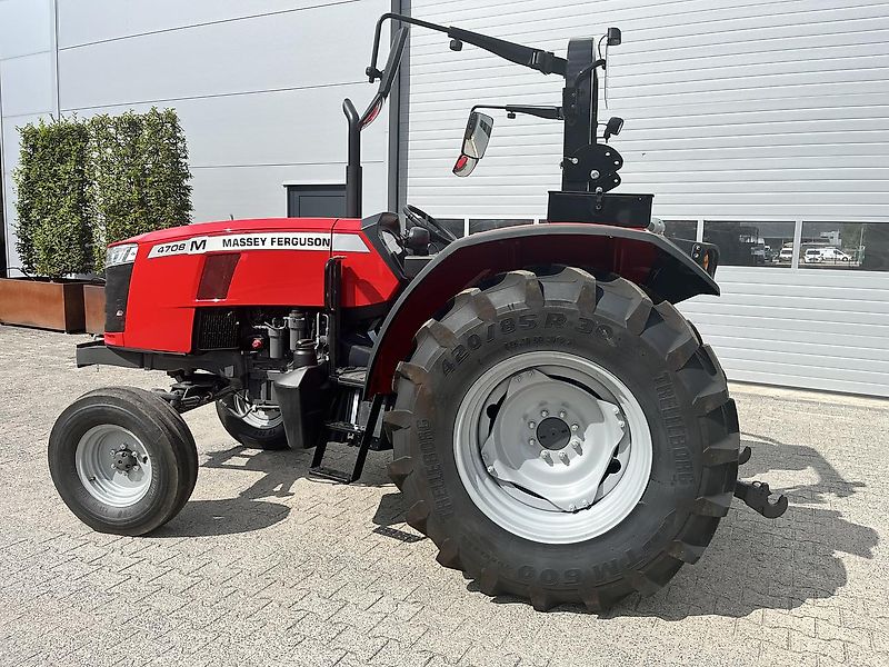 Massey Ferguson 4708M Platform Essential
